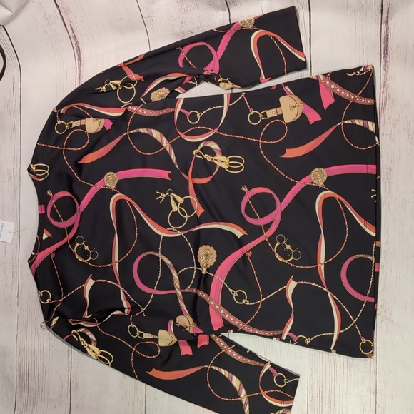 J.McLaughlin signature tee - Picture 4 of 4